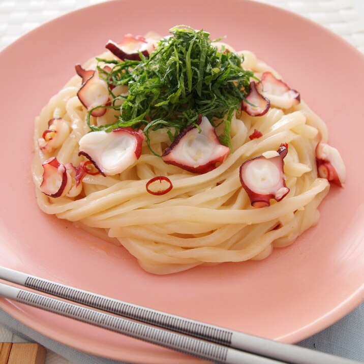 たこと大葉のペペロンうどん